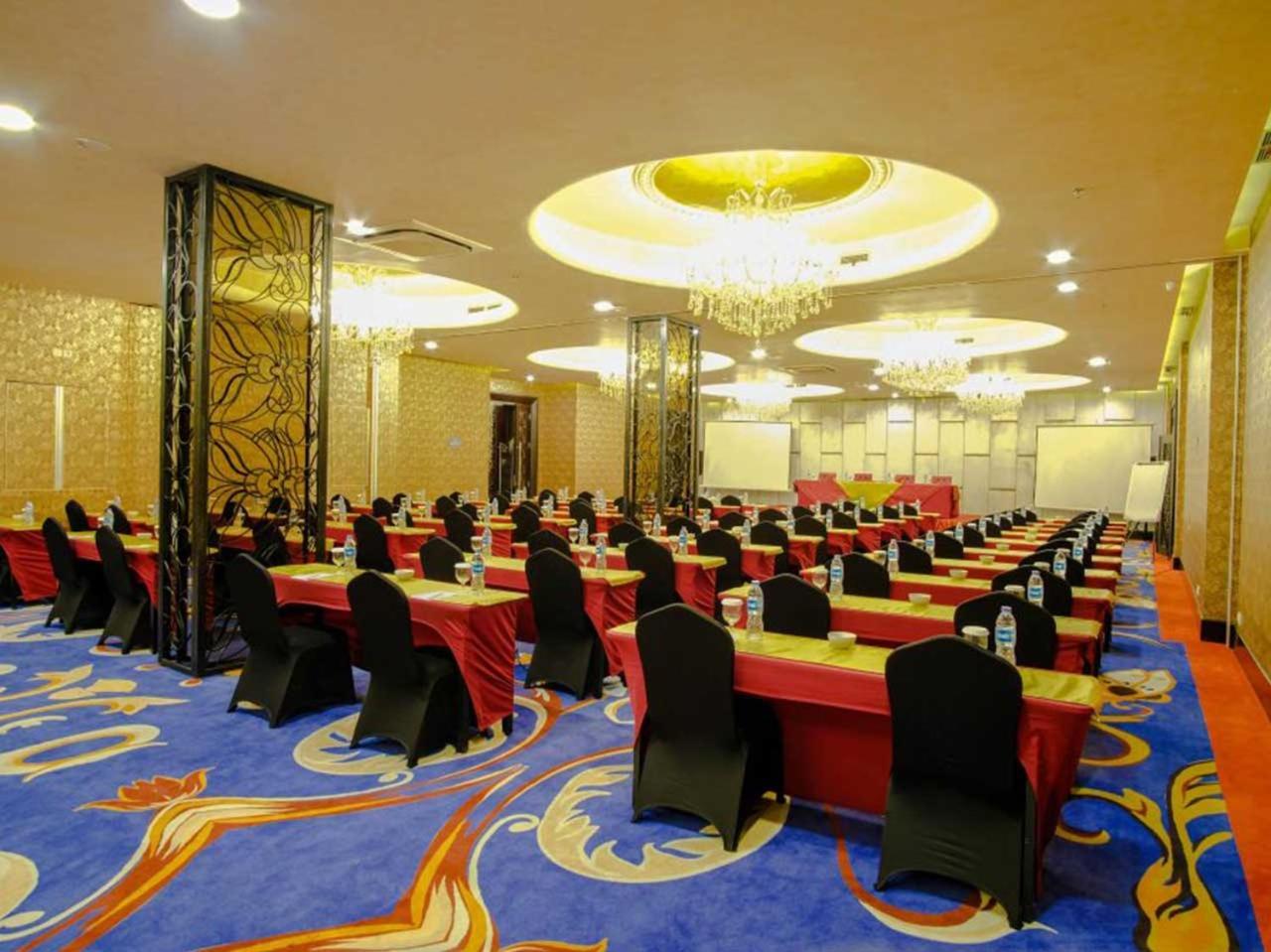 Sapphire Sky Hotel & Conference Serpong Ngoại thất bức ảnh