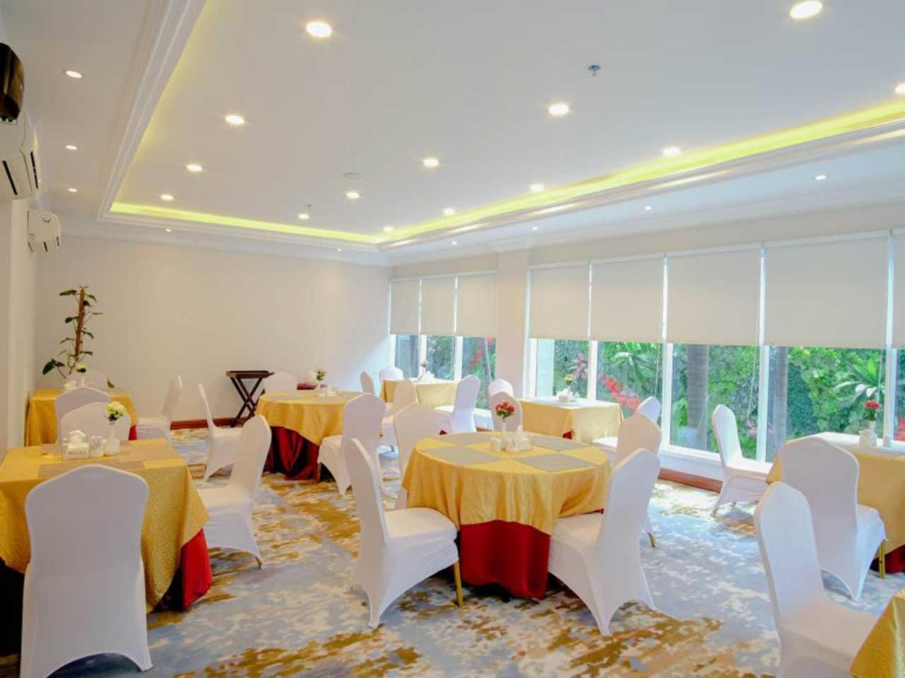 Sapphire Sky Hotel & Conference Serpong Ngoại thất bức ảnh