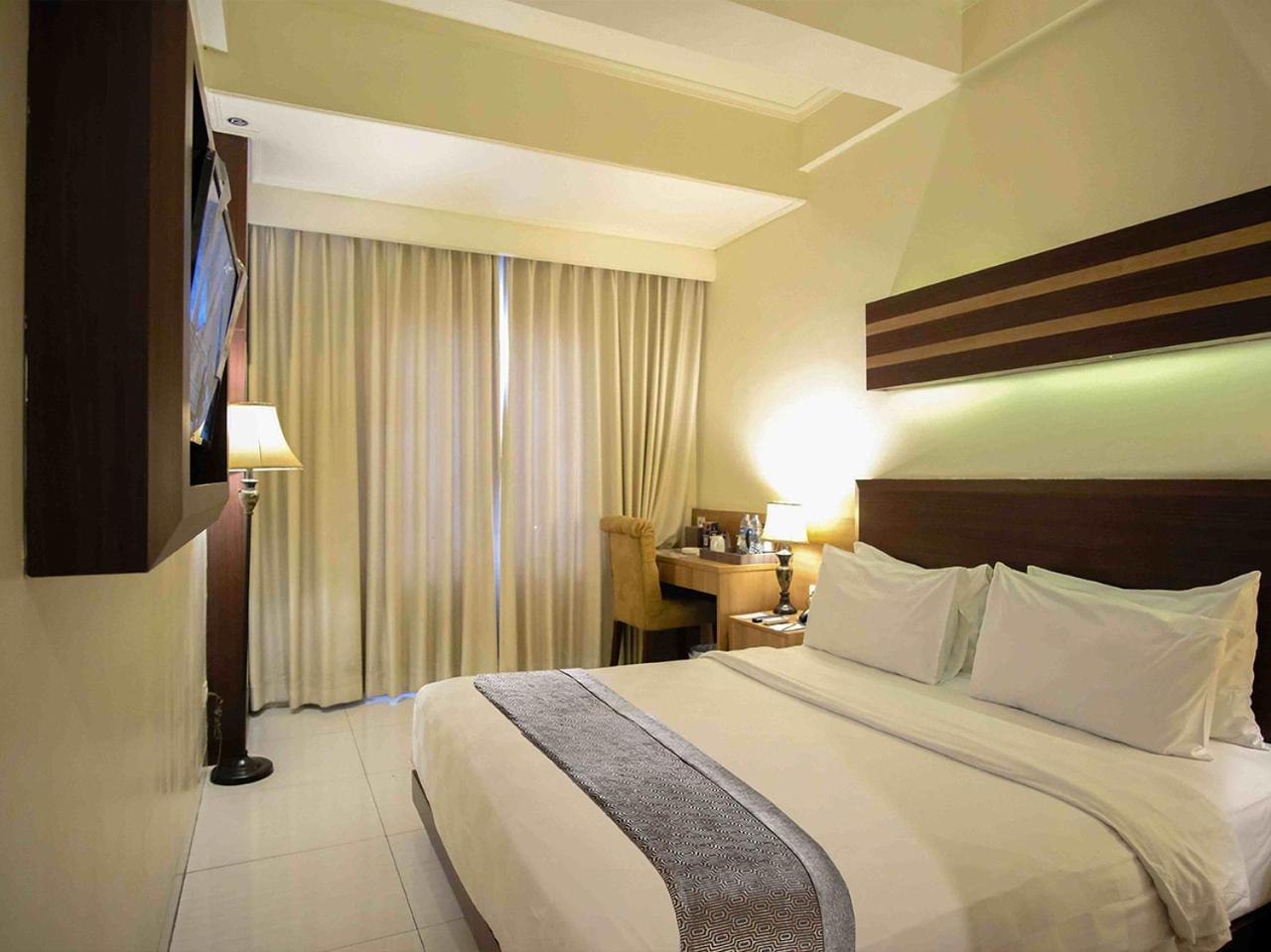 Sapphire Sky Hotel & Conference Serpong Ngoại thất bức ảnh